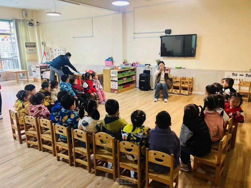 护齿家口腔济水苑幼儿园口腔健康检查活动